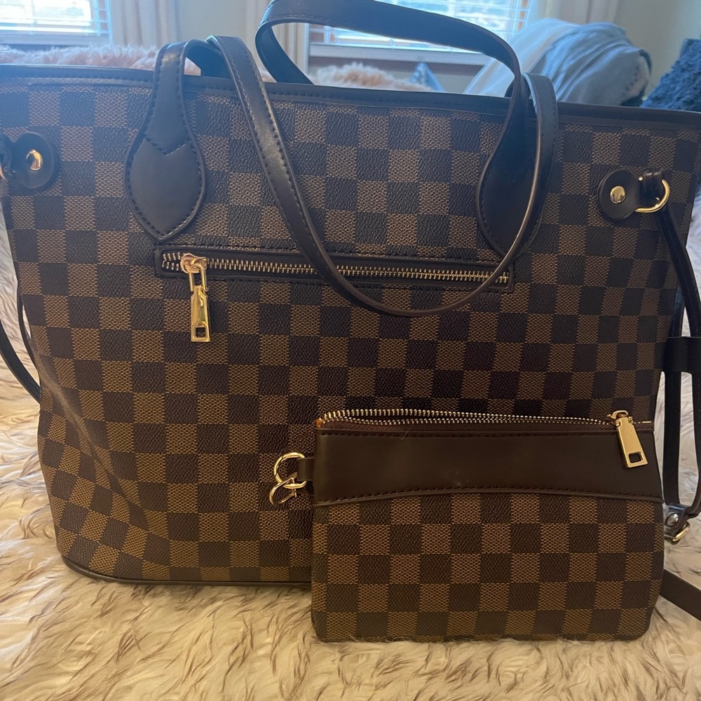 Checkered purse - Picture 2 of 2